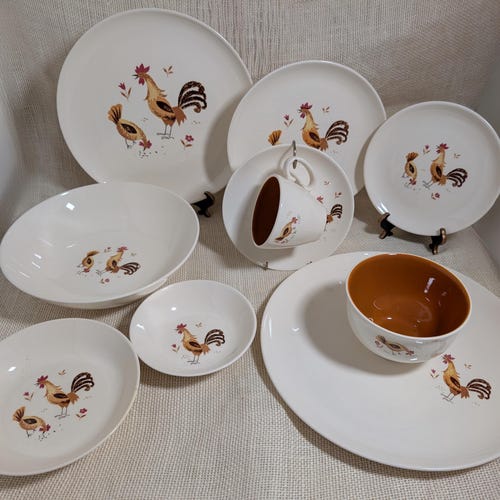 Taylor Smith Taylor Break O' Day Dinnerware, Farmyard Roosters