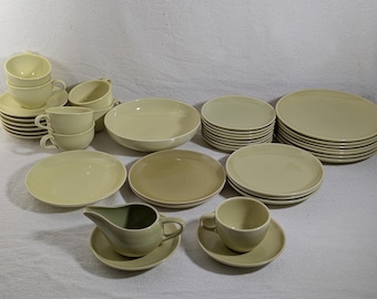 Russel Wright Iroquois Avocado Early Mid Later Cups Saucers Plates Bowl