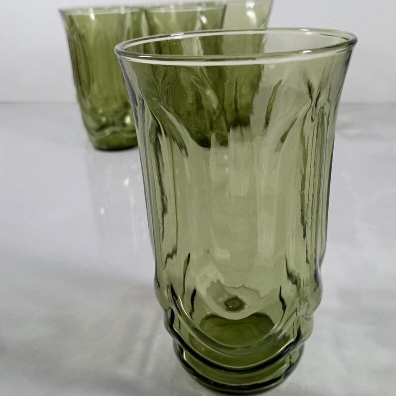 Set of 6 Vintage Anchor Hocking Colonial Tulip  Avodaco green tumblers. 5 1/4 inch tall glasses molded into the shape to represent tulip blossoms.