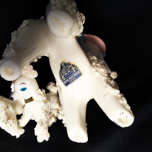 Mid Century ArnArt shops Spaghetti Porcelain Poodle Trio. White mother poodle with 2 poodle puppies.