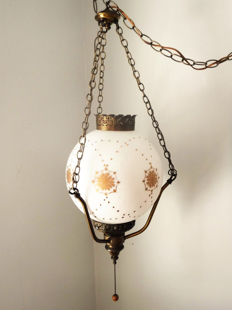 Hollywood Regency Globe Swag Light Lamp Applied Gold Design Image 0