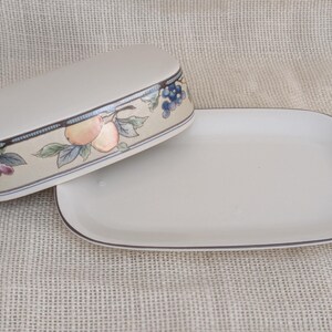 Mikasa Garden Harvest CAC29 stoneware Covered Butter with fruit and leaf border on cream glaze.
