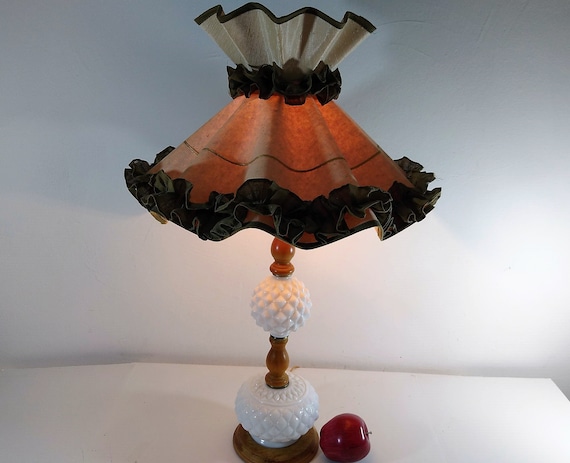 Early American Colonial Style Milk Glass Table Lamp Diamond Milk Glass Table Lamp Diamond, Early American Lampshades