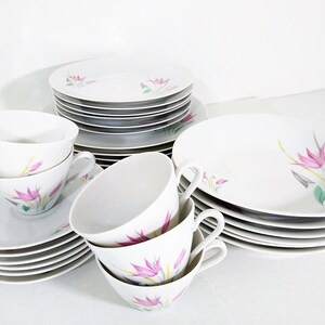 Mid Century Winterling Marktleuthen Bavaria WIG1514 Stylized Pink Arrowroot Flowers, green and gray leaves, yellow and gray grass dinnerware set. 37 piece dinnerware set