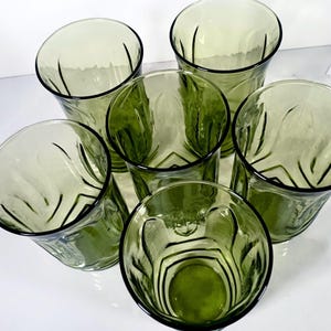 Set of 6 Vintage Anchor Hocking Colonial Tulip  Avodaco green tumblers. 5 1/4 inch tall glasses molded into the shape to represent tulip blossoms.