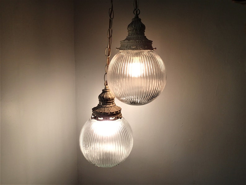 Ribbed Glass Double Globe Swag Lamp Light Fixture Image 0