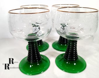 Set of 2 Emerald Green Beehive Roemer Wine Glasses, Blue Grapes, Mid-Century German Crystal