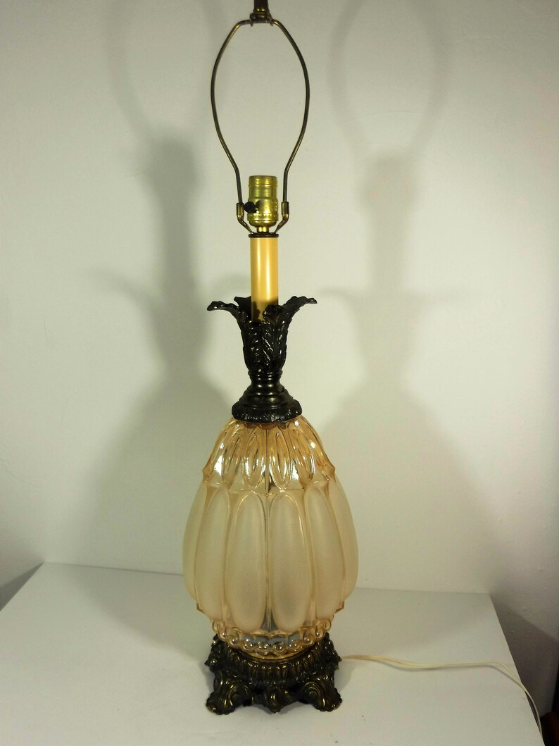 Hollywood Regency Table Lamp Textured Glass Light Amber Pressed Mood Ornate Brass L Wmc 1971 Shade Not Included