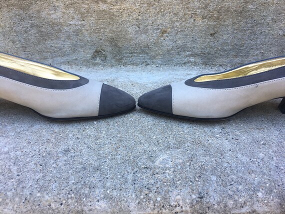 Grey Suede Escada pumps - image 8