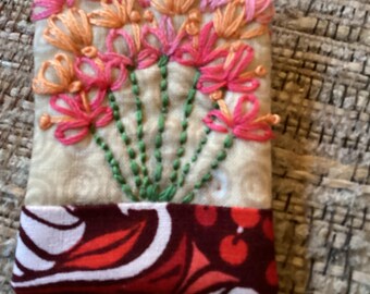 Embroidered flower bouquet pin brooch.
