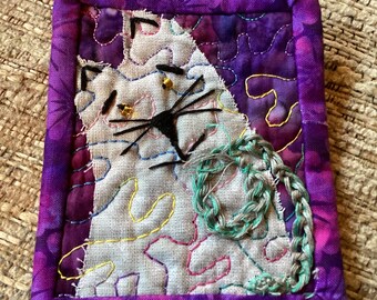 Shabby chic whimsical cat pin brooch