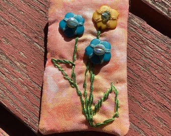 Simply flowers pin brooch