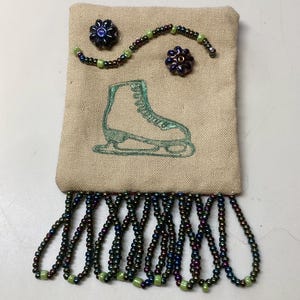 Artsy figure skating pin brooch