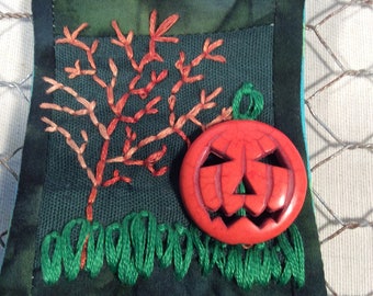 Trick or treat pumpkin pin brooch
