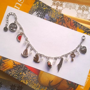 Palestine bracelet, silver-gold metal charm bracelet, Palestine jewlery, Palestinian culture, Palestinian dress, Palestinian women,