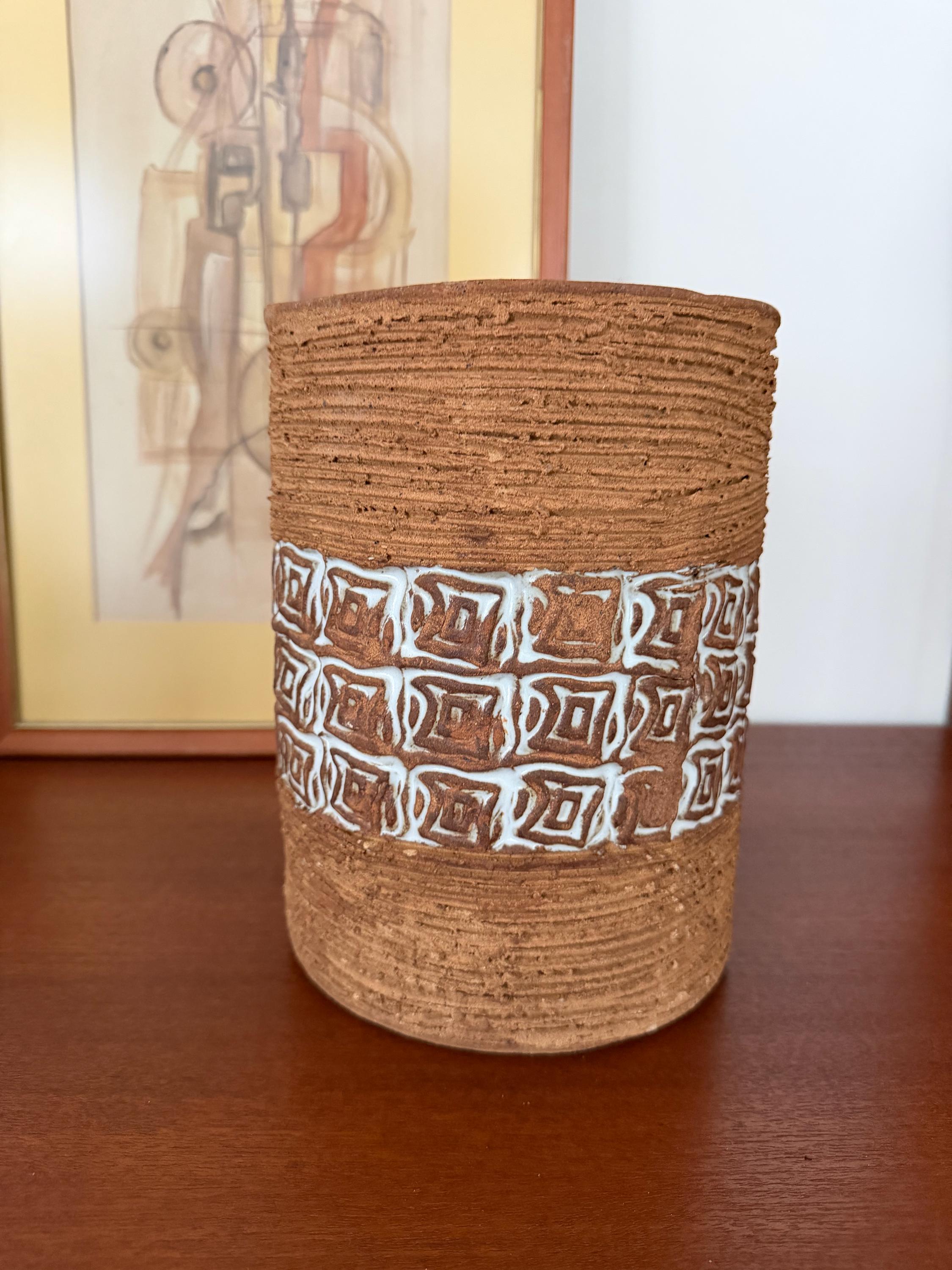 Rare Incised ISLA Del SOL Puerto Rico Art Pottery Sunstone Planter With ...