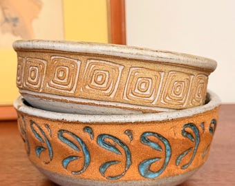 Two Incised Los Artesanos ISLA del SOL Puerto Rico Art Pottery Bowl