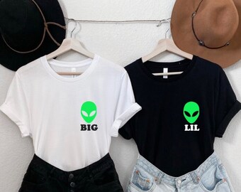 Alien big lil neón verde ©unisex top - XS-XL crew-neck tee Halloween party rush reveal sorority sisters