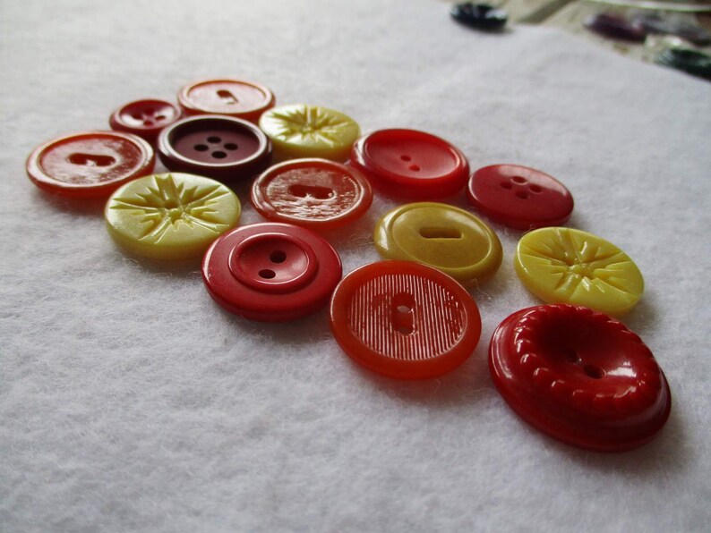 14 Red and Yellow Old Plastic Buttons House Dress Buttons,
