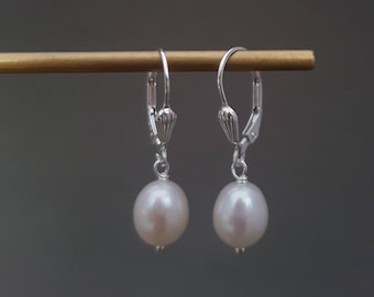 Boucles d'oreilles perle de culture argent, dormeuse perle, boucles d'oreilles mariage, boucle d'oreille vintage perle d'eau douce