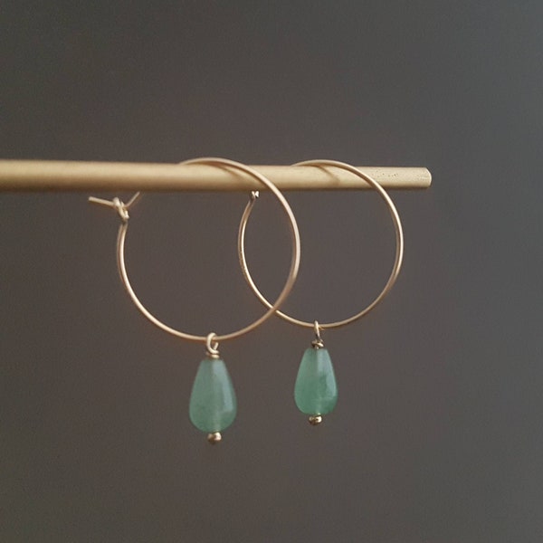 Créoles fines gold filled goutte aventurine vert d'eau, boucles d'oreilles pierre verte, minimaliste