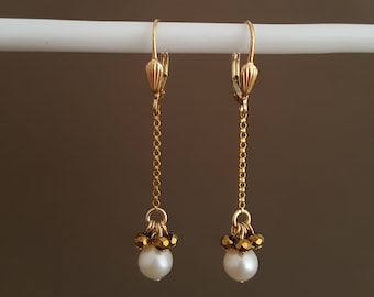 White cultured pearl dangling earring, wedding earrings, long vintage earrings, gift for woman