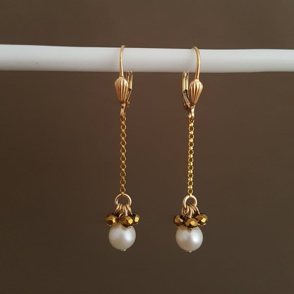 White cultured pearl dangling earring, wedding earrings, long vintage earrings, gift for woman