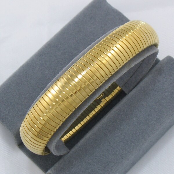 Vintage 1994 AVON 'Tailored Collection' Goldtone Bracelet with original box Size Large. Expandable Ribbed Bracelet.  Vintage Avon Jewelry