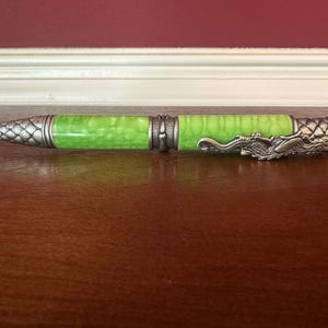 Dragon Pen - Green Mamba - Handmade Pen - Tiger Eye Crystal - Antique Pewter - Dragon clip - Gift Pen 2379