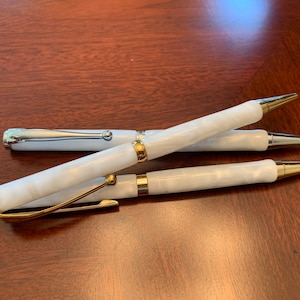 White Pearl Ink Pen  | Wedding Guest Pen | Bridesmaids Gift | Gold or Chrome Finish | Anniversary Gift | Gift for Her | Acrylic 549