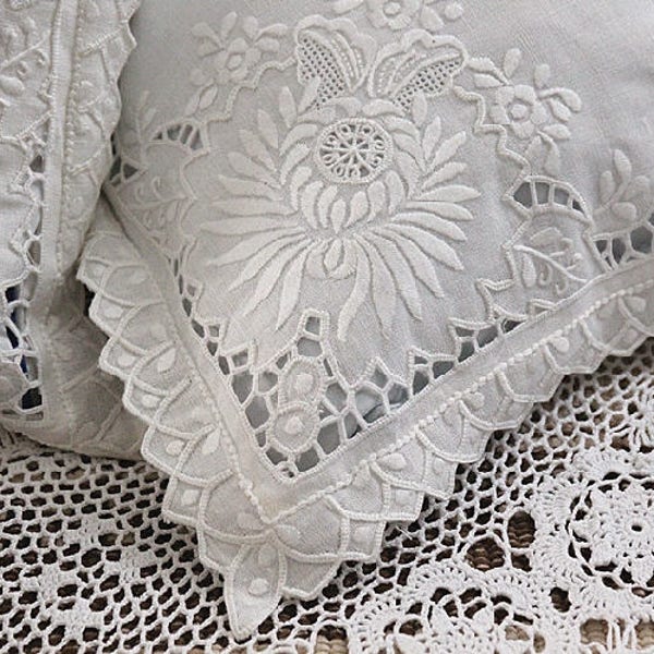 Fine Arts: Shabby Chic Vintage 100% Cotton Hand Embroidery and Cutwork White Peony Cushion Cases, Pillow Shams