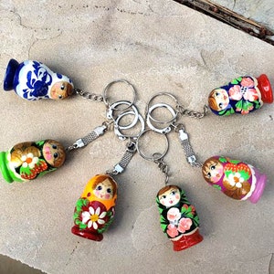 Set of 5 Wooden Dolls Matryoshka Key Chain Charms 1.5 Inches