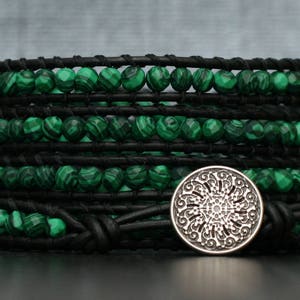 wikkelarmband-gefacetteerde malachiet en zwart leer-kralen lederen wikkelarmband - boho heren of dames