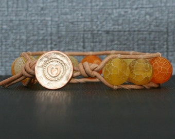 yellow orange dragon vein agate on natural leather single wrap bracelet - boho bohemian western - heart jewelry - heart bracelet