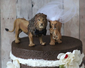 Lion Family Wedding Cake Topper - Safari Cake Topper - Animal Cake Topper -Bride and Groom - Rustic Country Chic Wedding