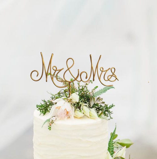 Twisted Wire Mr & Mrs Wedding Cake Pick Wedding Cake Topper 