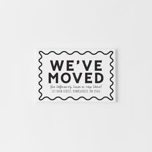 Zwart-wit bewegende aankondigingskaarten – Simple We've Moved Cards | Minimale adreswijziging | Gepersonaliseerde platte notitiekaarten