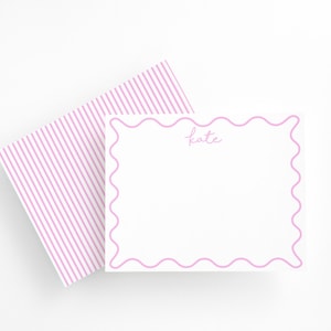 Ensemble de papeterie personnalisé bordure festonnée rose, cartes de remerciement pour bébé fille, cadeau de la Saint-Valentin pour elle, papeterie bordure ondulée