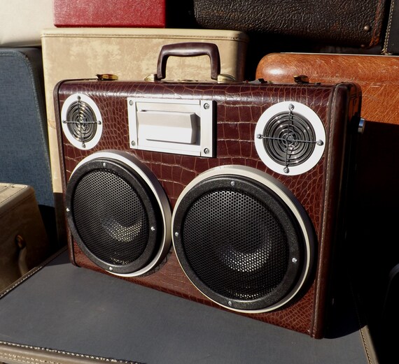 rechargeable diy boombox