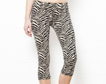 Capri Yoga Pants - Cream Black Zebra cotton elastane Yoga 3/4 tights - Sport pants - Dance wear - Active Wear - Festival Clothing - Gym wear