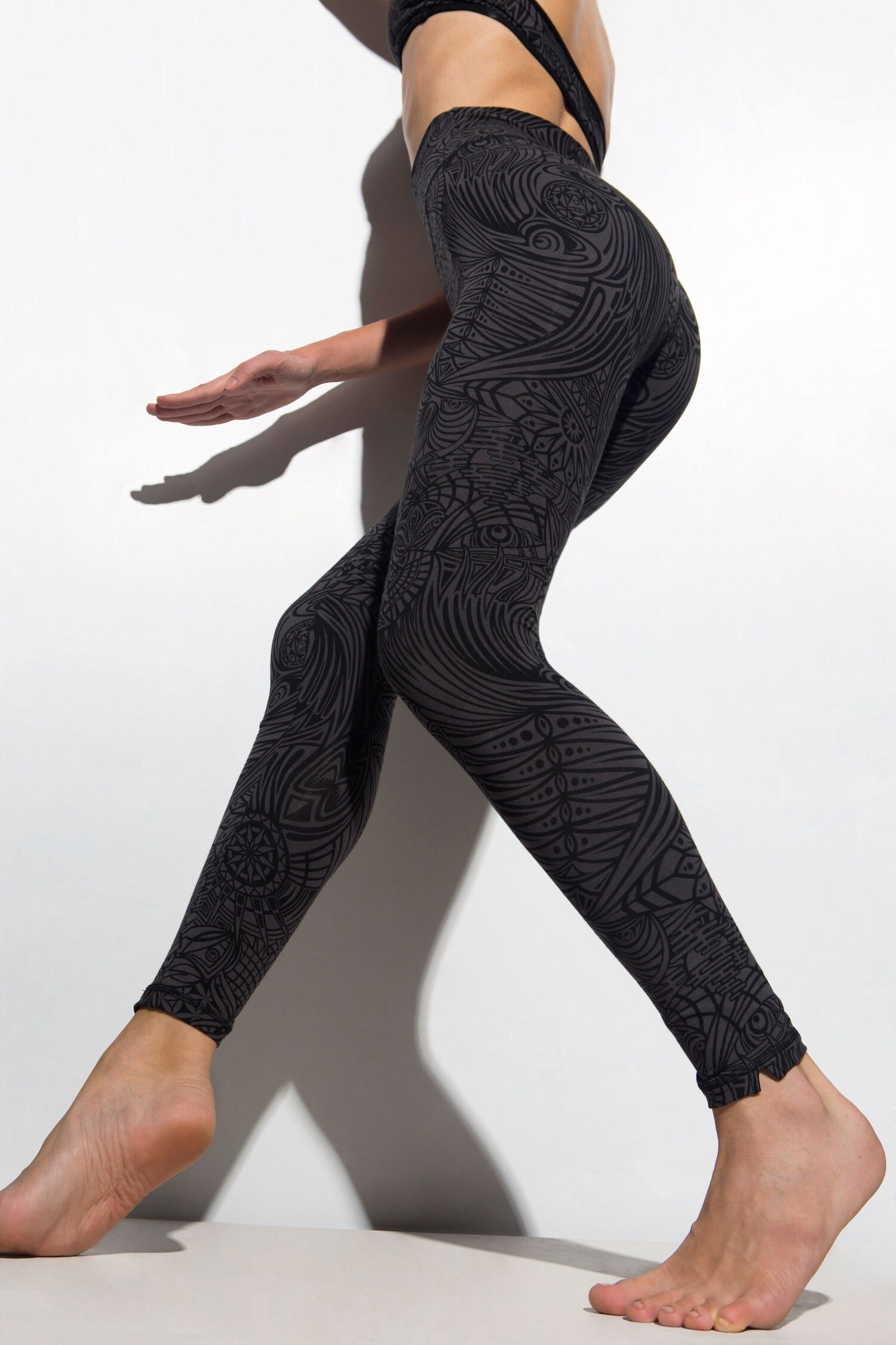 TRIBAL EAGLE LEGGINGS - Black  Grey - Yoga Tights - Tribal design