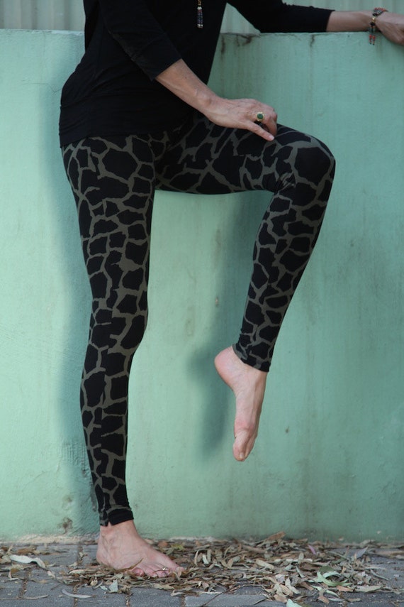 OLIVEGREEN BLACK GIRAFFE Leggings Yoga 