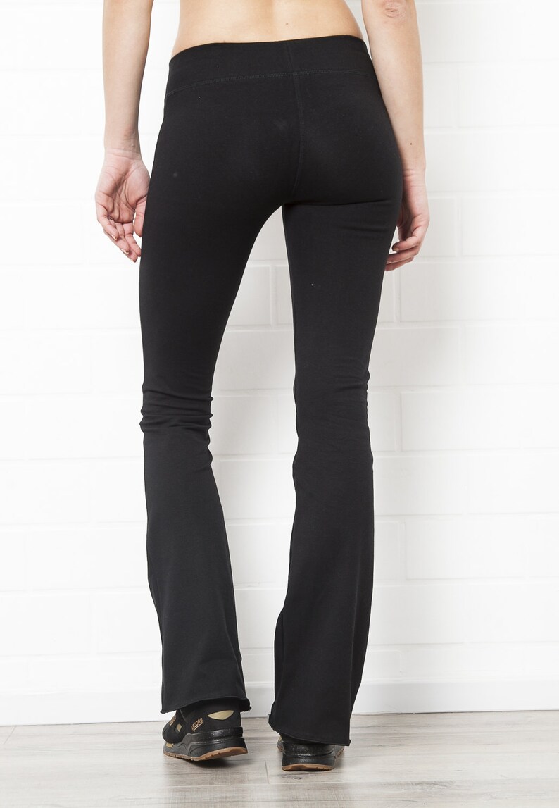 black yoga flares