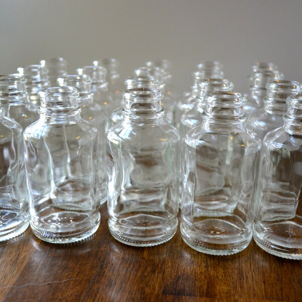 20 Clear Glass Bottles/Bud Vases/Apothecary Bottles/4 oz