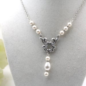 Art Nouveau Pearl Necklace: Vintage Style Bridal Jewelry