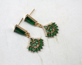 Emerald Green Art Deco Earrings- Fan Earrings- Flapper Earrings- Vintage Style- Great Gatsby- Downtown Abbey- Green Drop Earrings