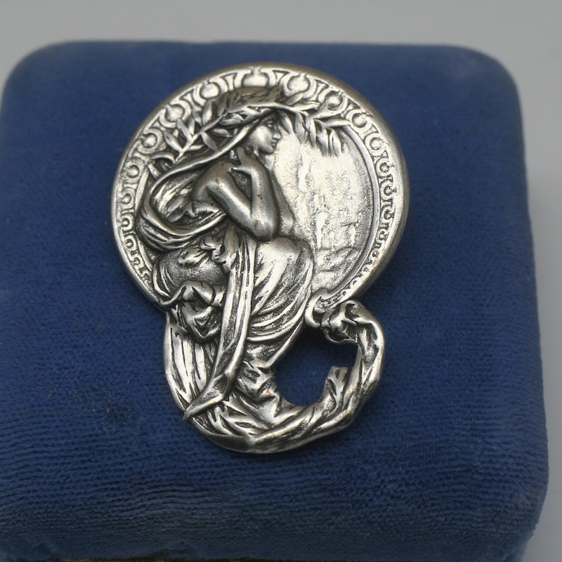 Mother Goddess Brooch main image 1