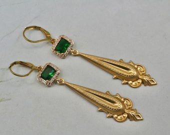 Emerald Green Art Deco Earrings- Long Dangle Earrings- Flapper Earrings- Vintage Style- Great Gatsby- Crystal Earrings- Gold and Green