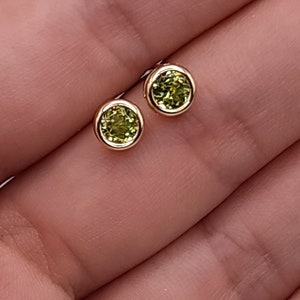 14Kt Gold Peridot Earrings, Peridot Bezel Earrings, Peridot Studs, August Birthstone Earrings