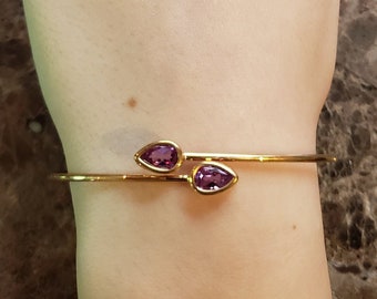 Pulseira de Alexandrita em Ouro 14K, Pulseira em Formato de Gota, Pulseira em Formato de Pera, Pulseira com Pedra de Nascimento de Junho, Pulseira Delicada, Presente para Ela